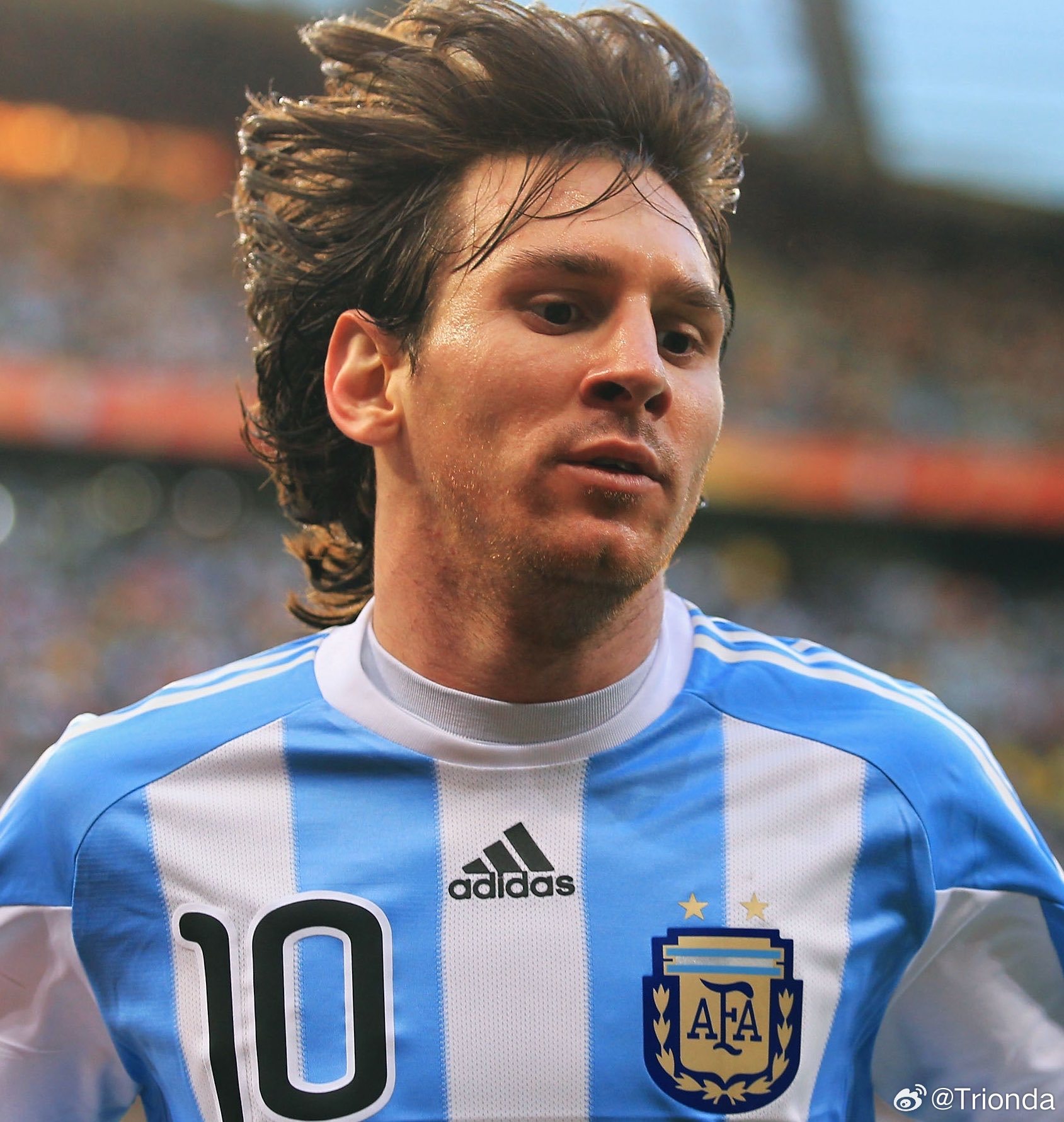 梅西的 2010 世界杯 (5 场比赛)：29 次射门  0 粒进球  1 次助