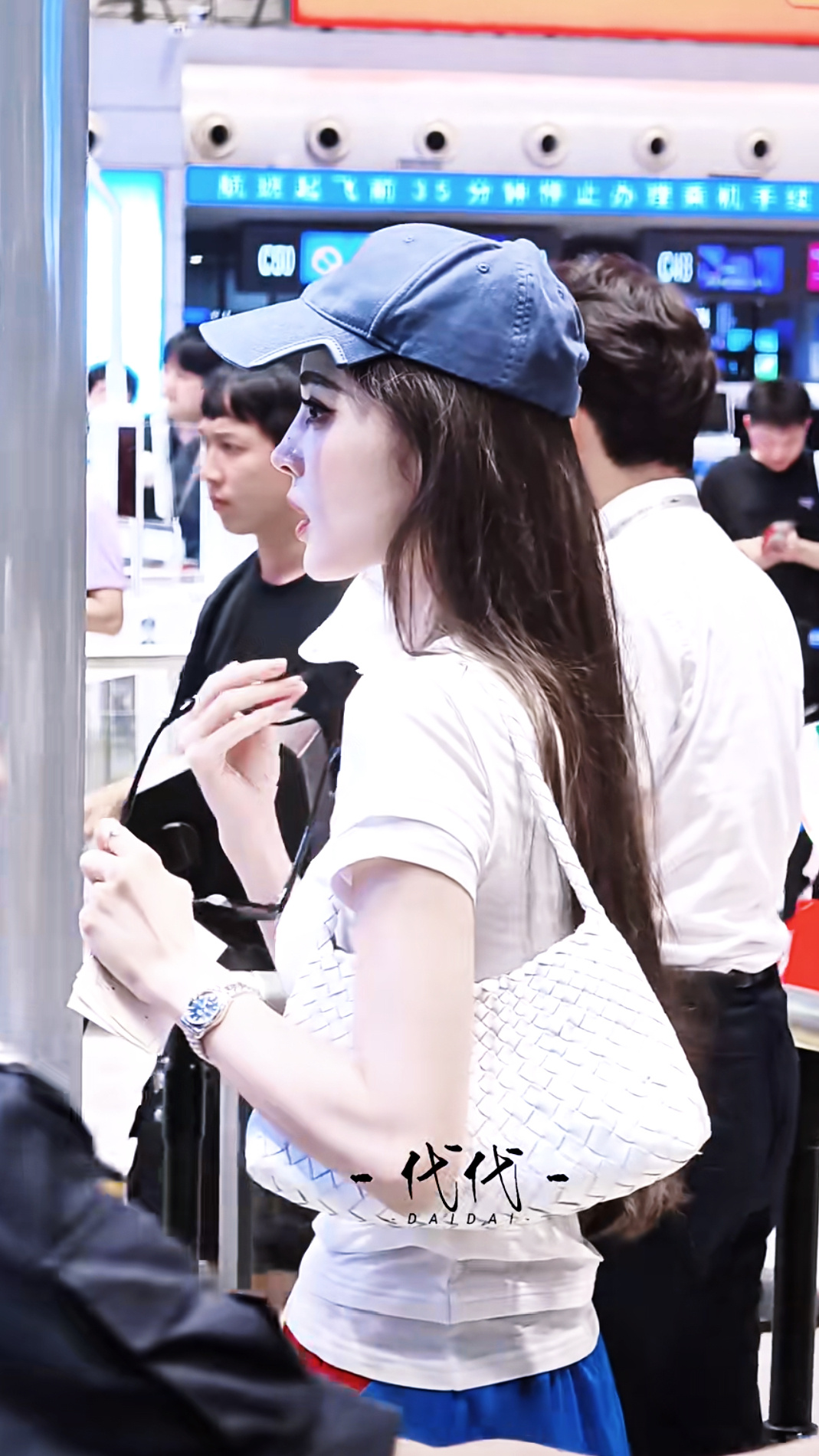 口罩摘下美我一大跳 娜扎解锁第361度的美貌
