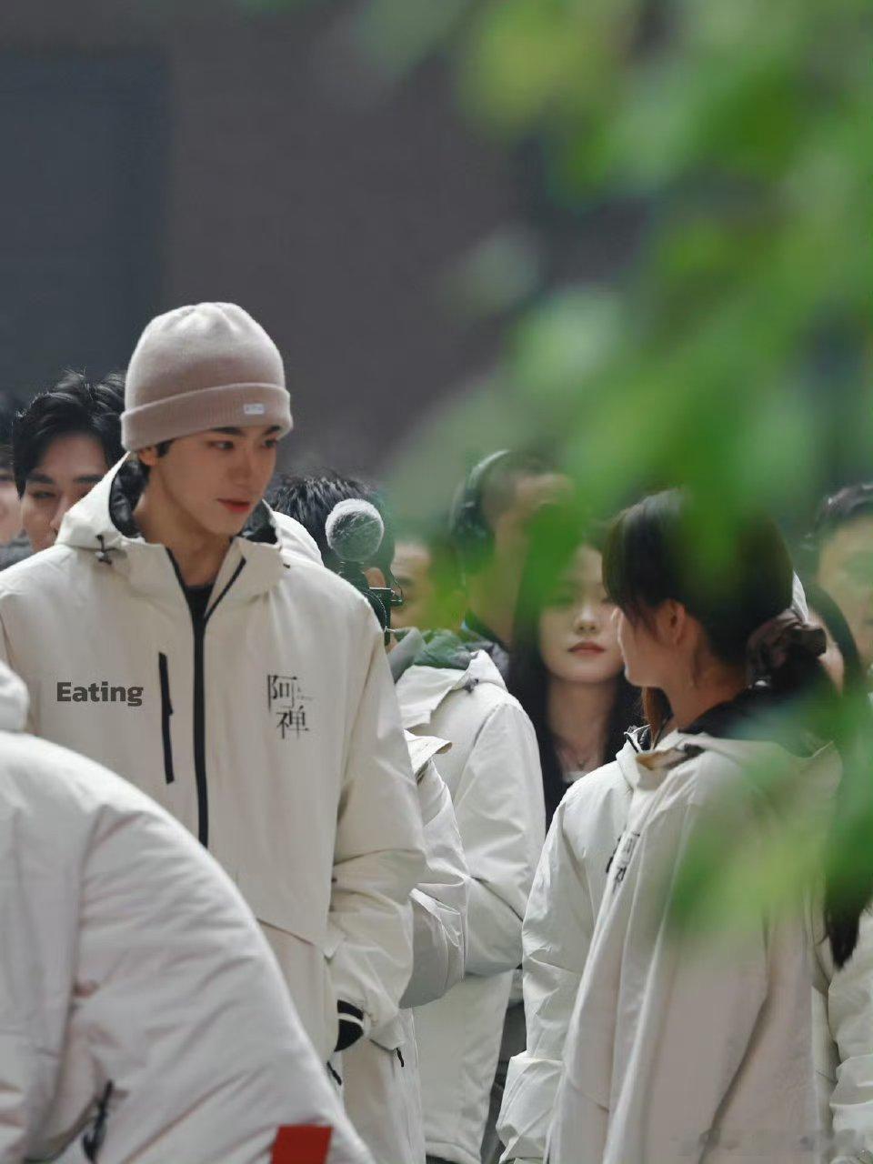 林一艾米新剧《阿禅》今日正式开机啦🧧开机仪式是帅帅嘟冷帽潮男和软萌女