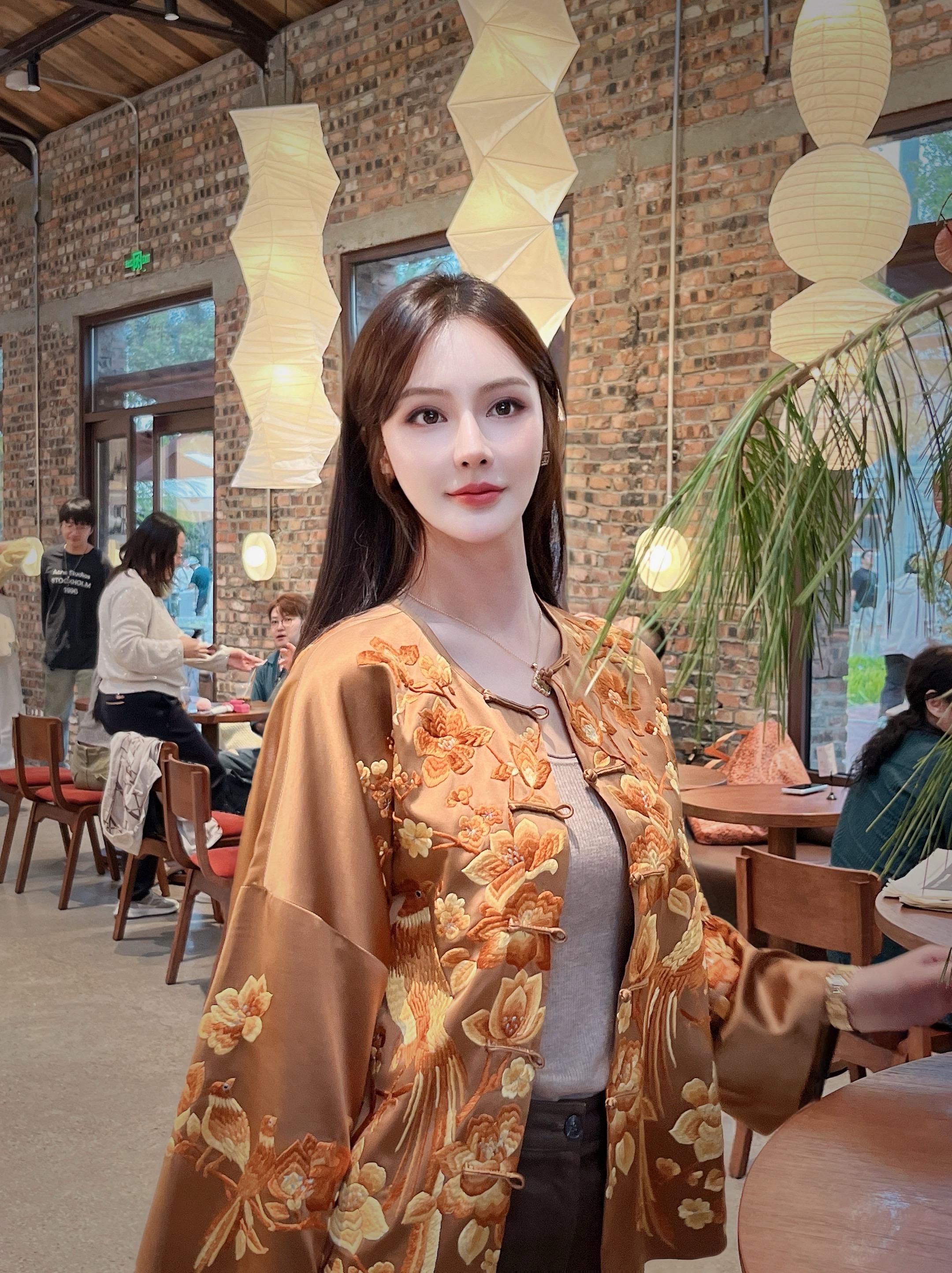 别人可以忽视你的光芒 但你自己 永远要做那个最懂得珍爱自己的人