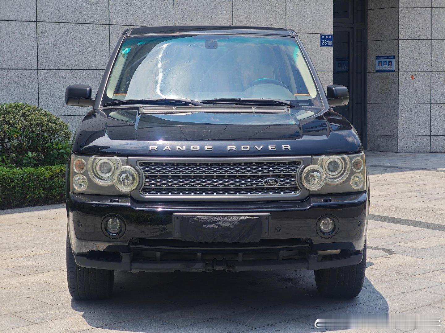 路虎揽胜行政版 4.4V8​经典情怀车型 主打老钱风 ​手续齐全 喜欢的来看看！