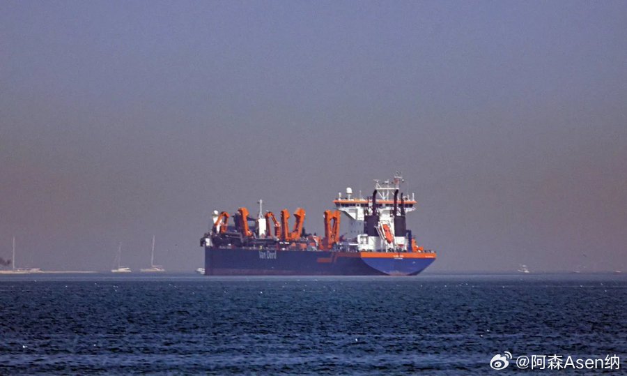 外媒有传：伊朗只允许中国船只通过霍尔木兹海峡，称此举是对北京支持的“感谢”。所有