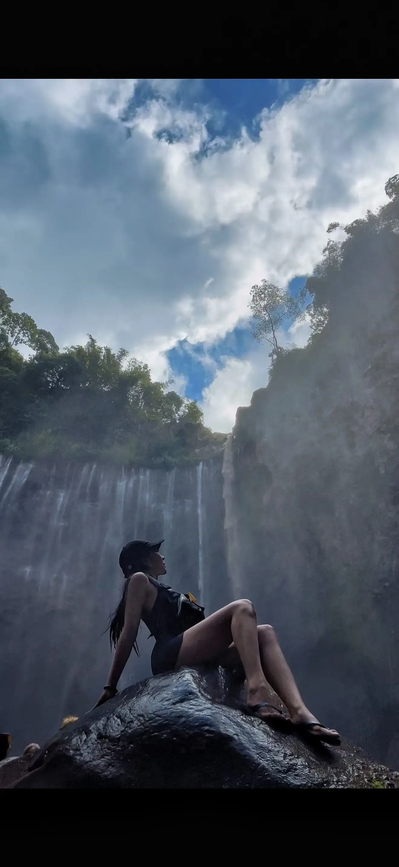 🦶🏻Sewu Waterfall🥶 天大地大 困住我的是暑假结束...