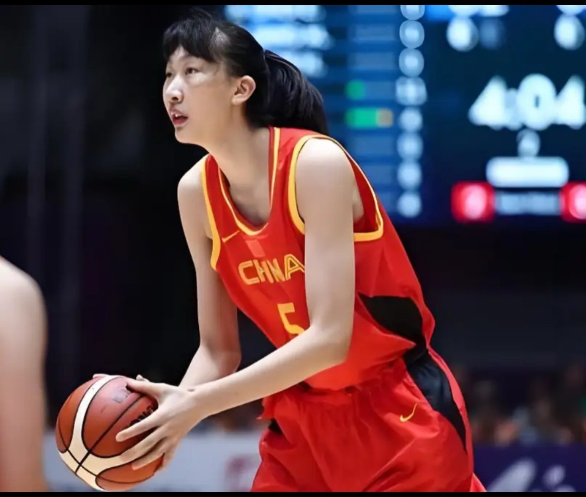 差距太大了，中国女篮惨败美国33分，打不过，根本打不过啊！中国女篮VS美国女篮女