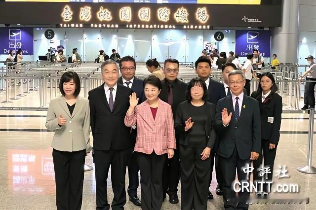 彻底不一样了！10天欧洲行程落幕，卢秀燕早已悄然大变
 
风向，早就悄悄变了。