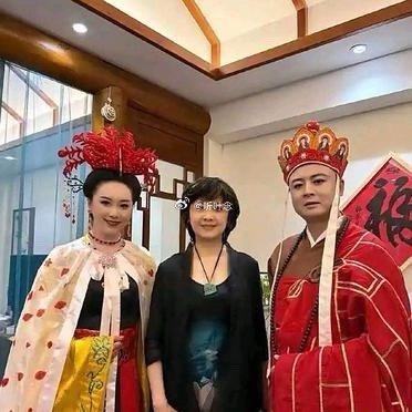 当年只顾着看猴子，错过多少惊艳的人！ ​​​