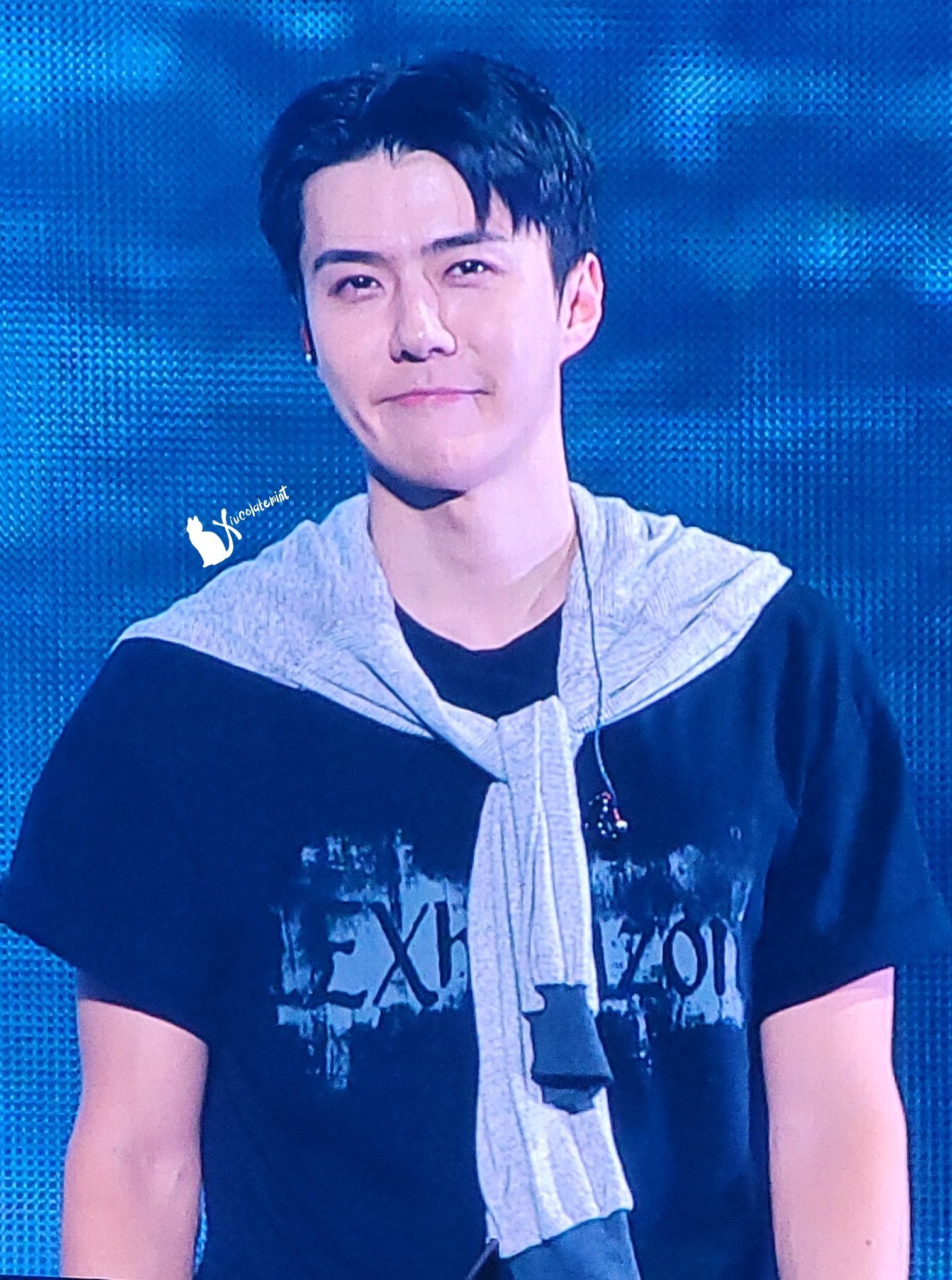 吴世勋马尼拉直拍 好可爱©️xiucolatemint 
