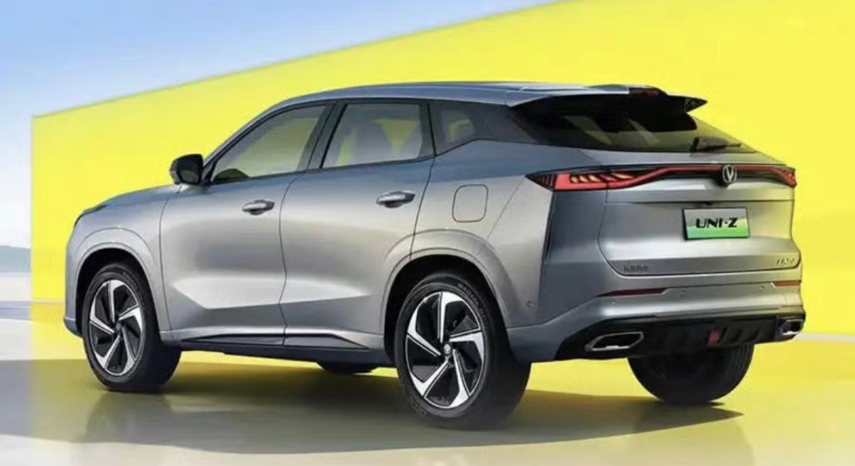 【2026款长安UNI-Z PHEV上市 限时优惠价9.89万起】2月28日，2