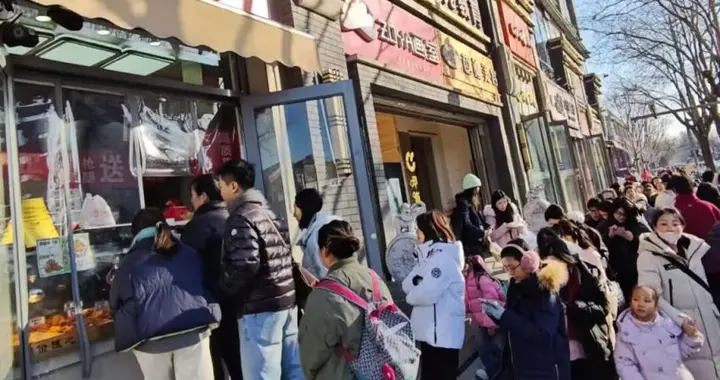 京城炸鸡界杀出一匹黑马！15平米小店，月入45万