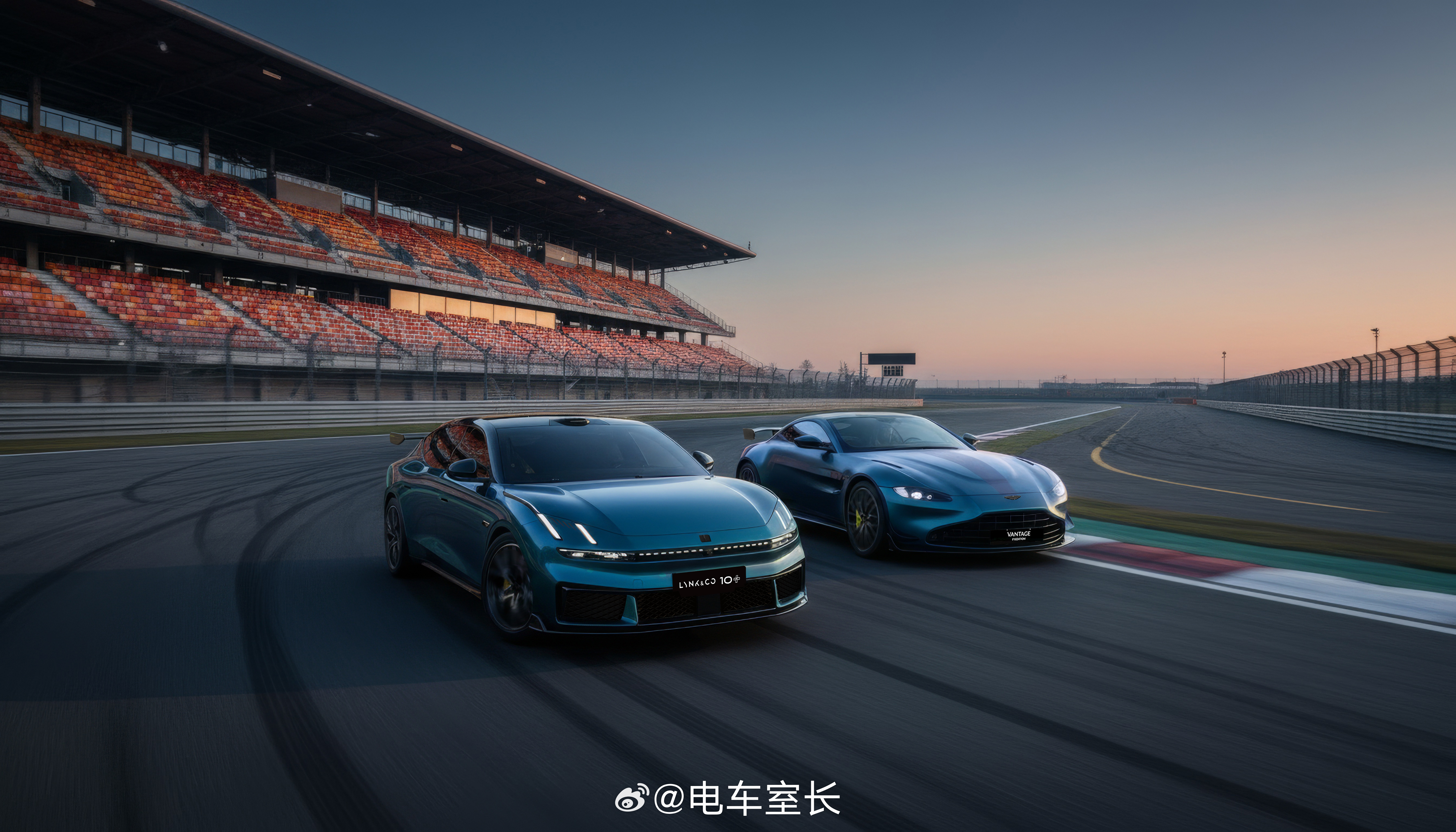 领克10也出+字版了，全新车色「赛影蓝」，谐音Cyan蓝。这是领克的第三个+车了