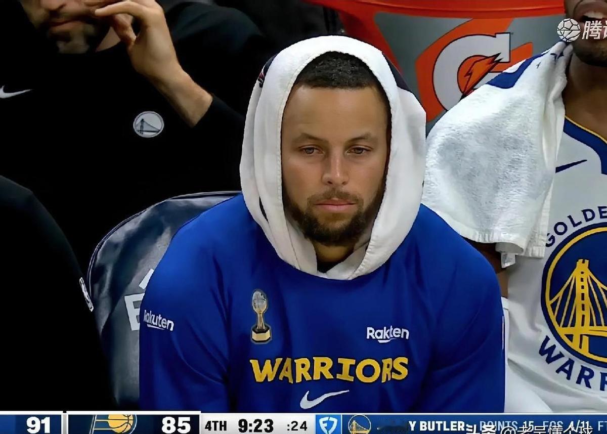 库里一上场，分差就掉线。
步行者没核心，照样把勇士按在地上摩擦。
末节领先10分