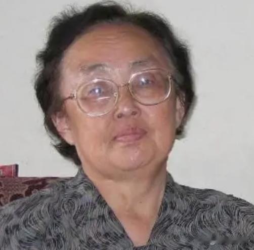 1960年，哈军工院长陈赓办公室冲进一个女孩，她大声问：“凭什么不录取我，我就要