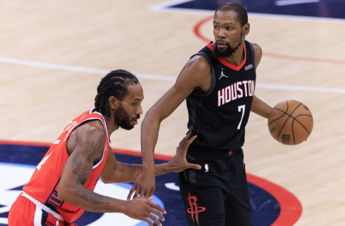 今天上午8:30NBA总决赛G1，马刺主场迎战尼克斯。数据媒体Stat Defe