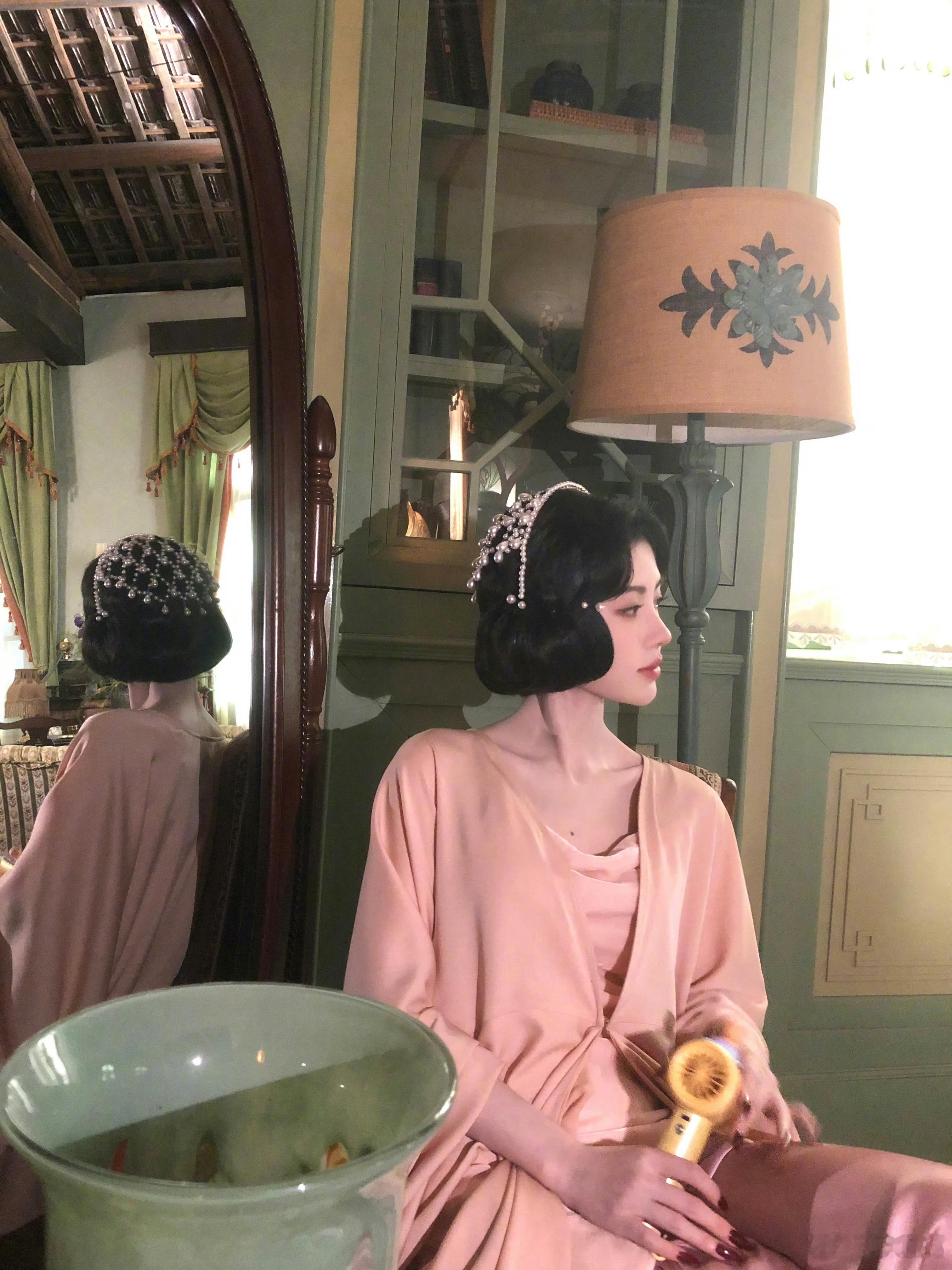 jjy 鞠婧祎露芜衣 jjy鞠婧祎姜黎非jjy鞠婧祎甩开粉籍,抛开所有,放下偏见