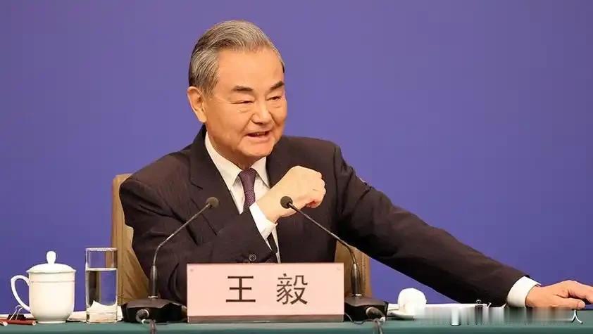 “一国一制”是唯一结局！很多人以为，大陆还在争取“一国两制”的和平统一。错了！真