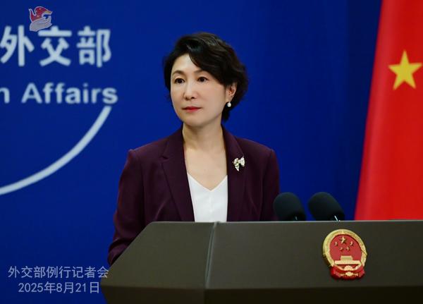 中国外交部长王毅结束对印度为期三天的访问不到24小时，一场外交风波突然爆发。
 