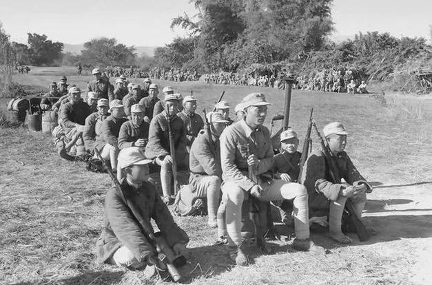 1944年，几个刺刀同时刺进了79军军长王甲本的腹部，这位打了半辈子仗的将军，就