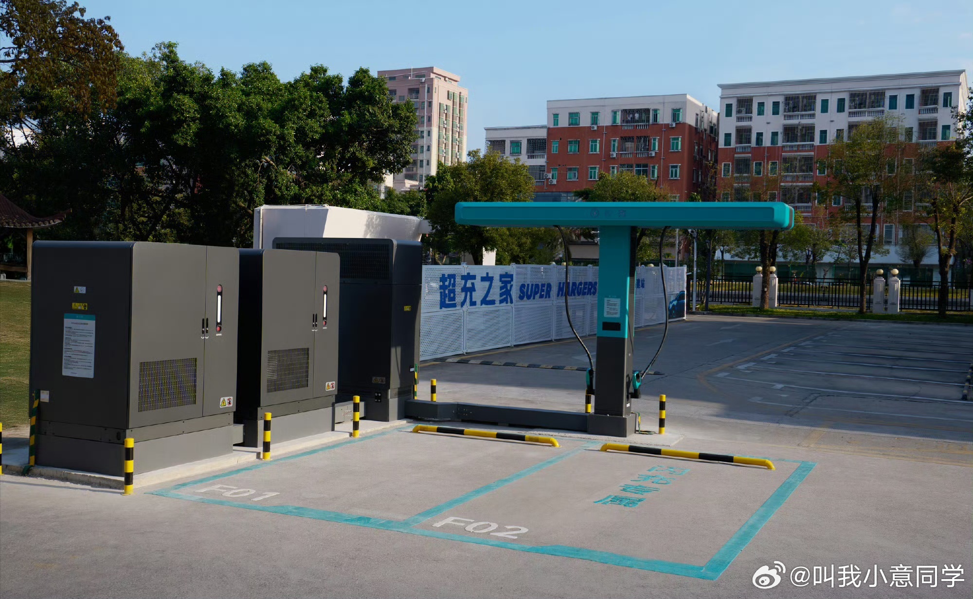 比亚迪这是要把充电焦虑彻底干掉的节奏啊！第二代刀片电池+闪充技术，常温下5分钟充