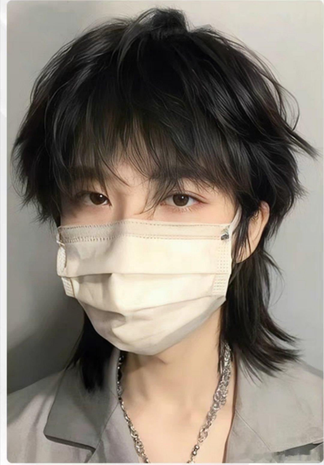 想把头发剪短，不知道会不会好看[裂开] ​​​