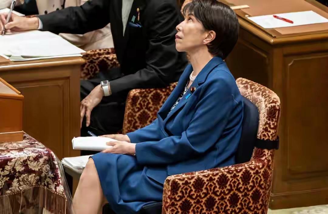日本反华彻底疯魔！这条疯狗终要新仇旧恨一起算

如今的日本，反华早已形成病态惯性