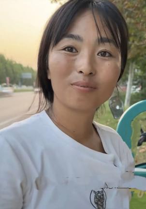 2021年冬天，河南商丘，90后女子22岁嫁人，生俩孩子，大伯哥因故不幸离世，谁