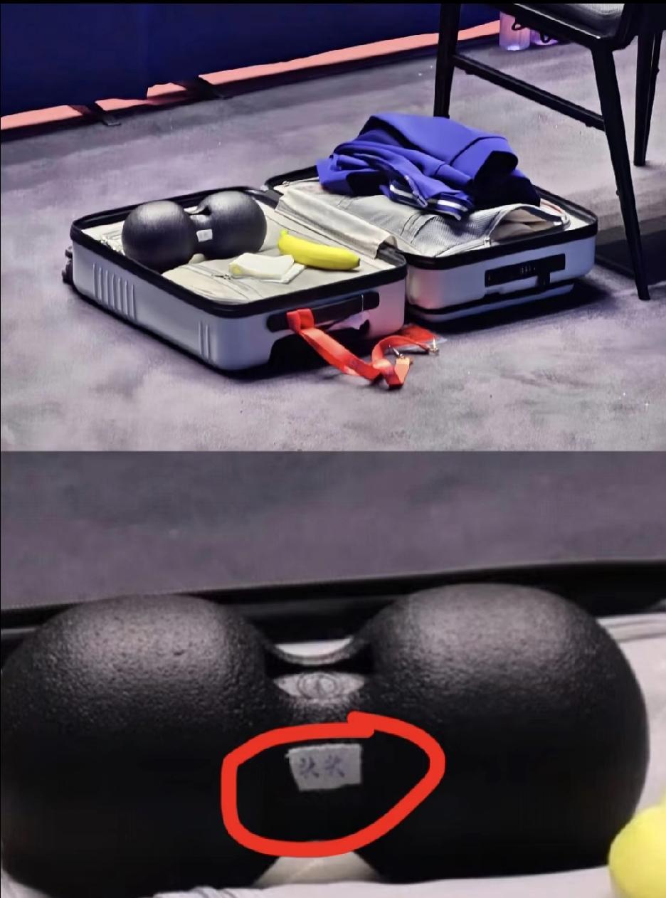 第一个发现王楚钦可爱的人肯定是个天才！！！

大头怎么在花生球上写了头头呀
太可