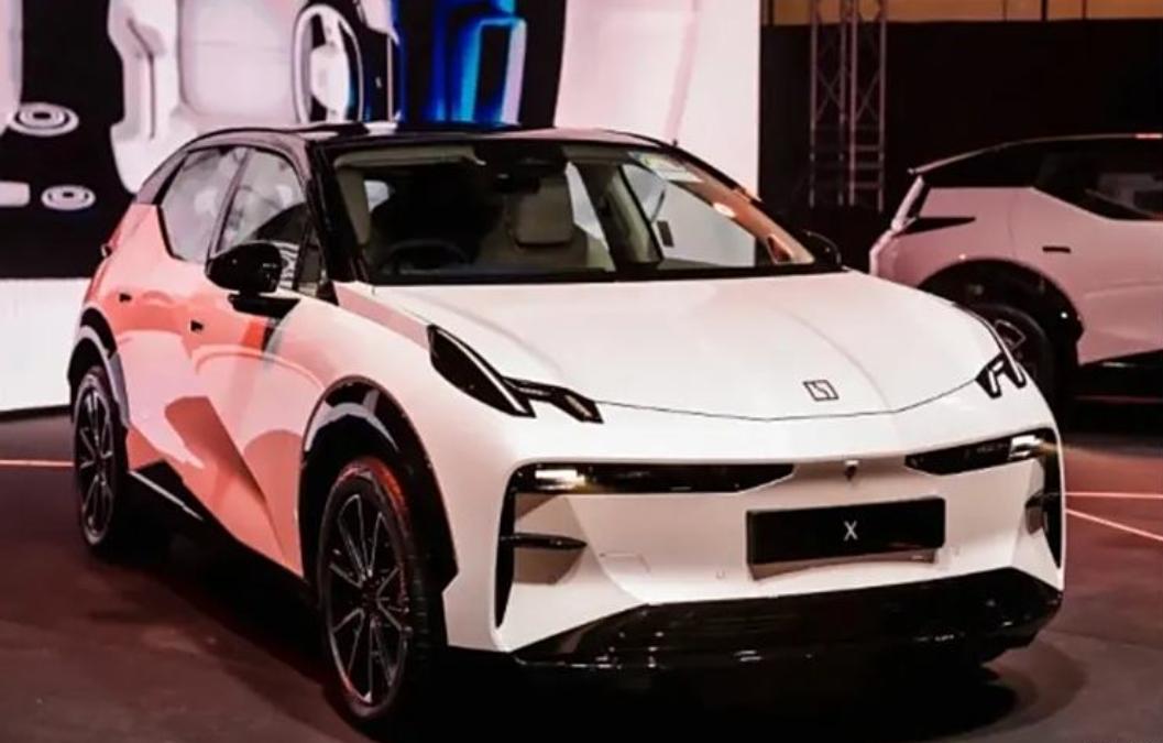 【极氪X在新加坡上市】日前，我们从官方了解到，极氪X在新加坡完成上市，新车共推出