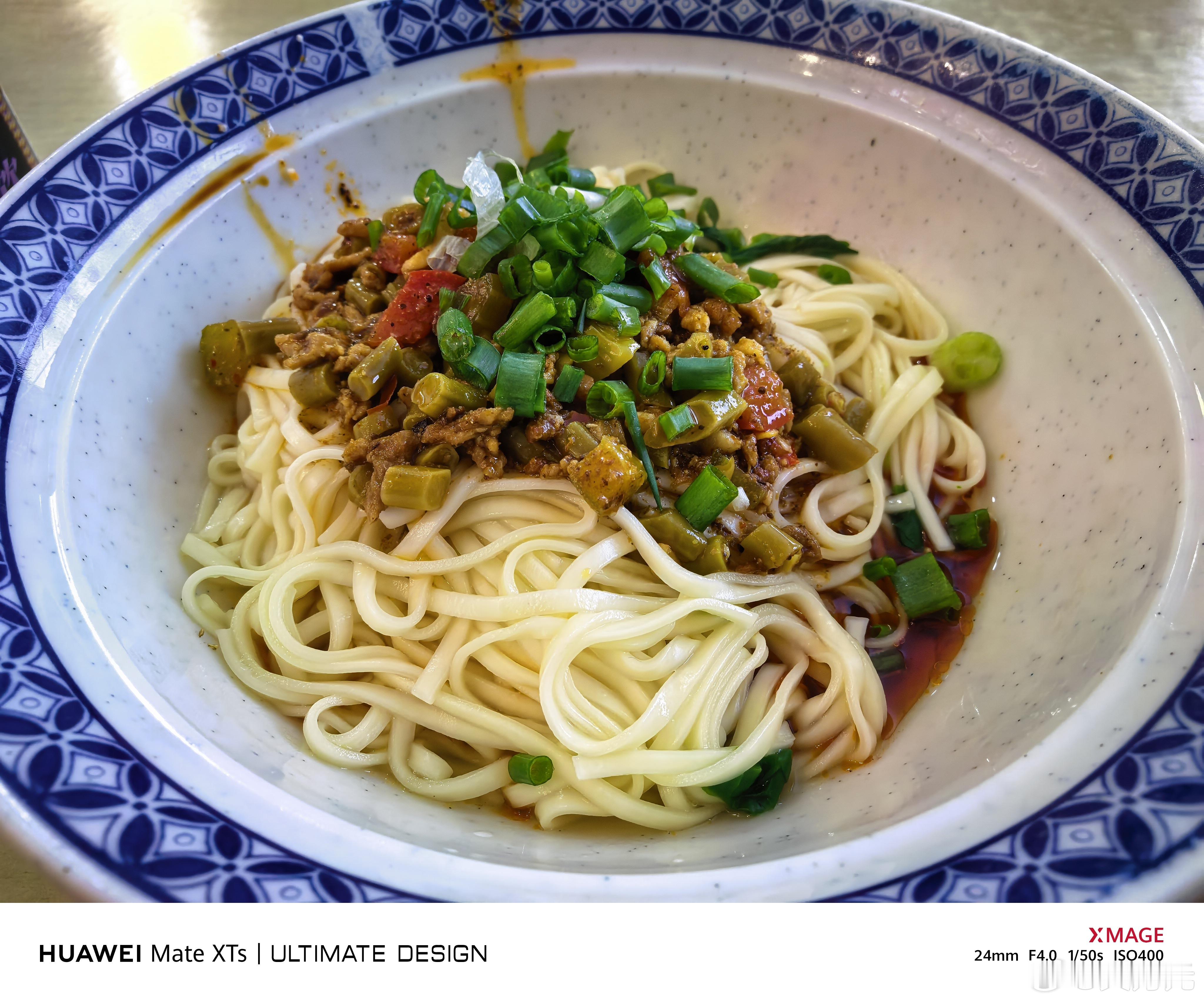 ，其实我想了一下，小时候喝的都是常温奶，但为什么现在超市里全都是冷藏奶，常温奶保