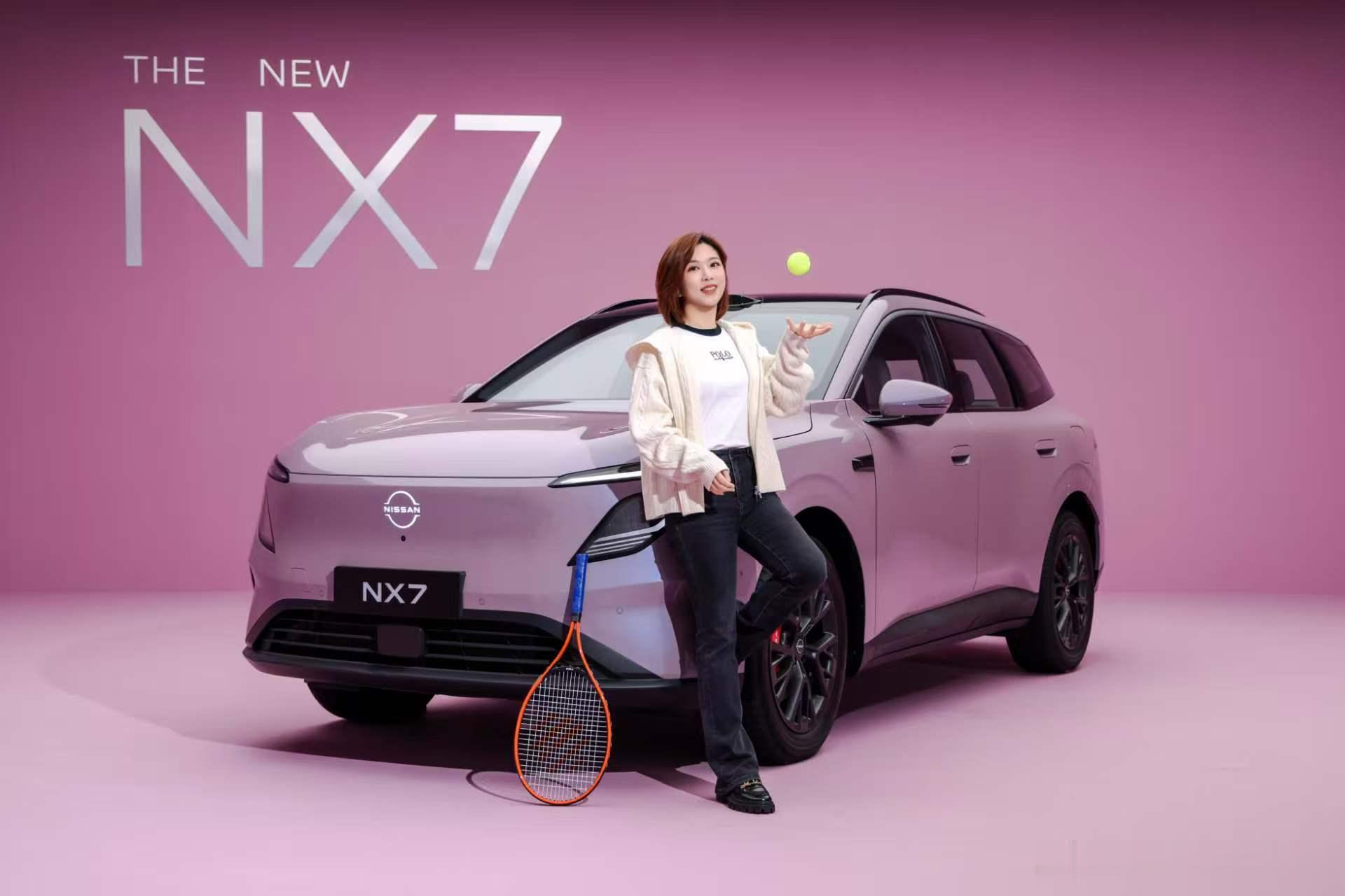 大家好给大家介绍一下这是东风日产NX7ps：摄像大师傅出镜pps：摄像大师傅现在