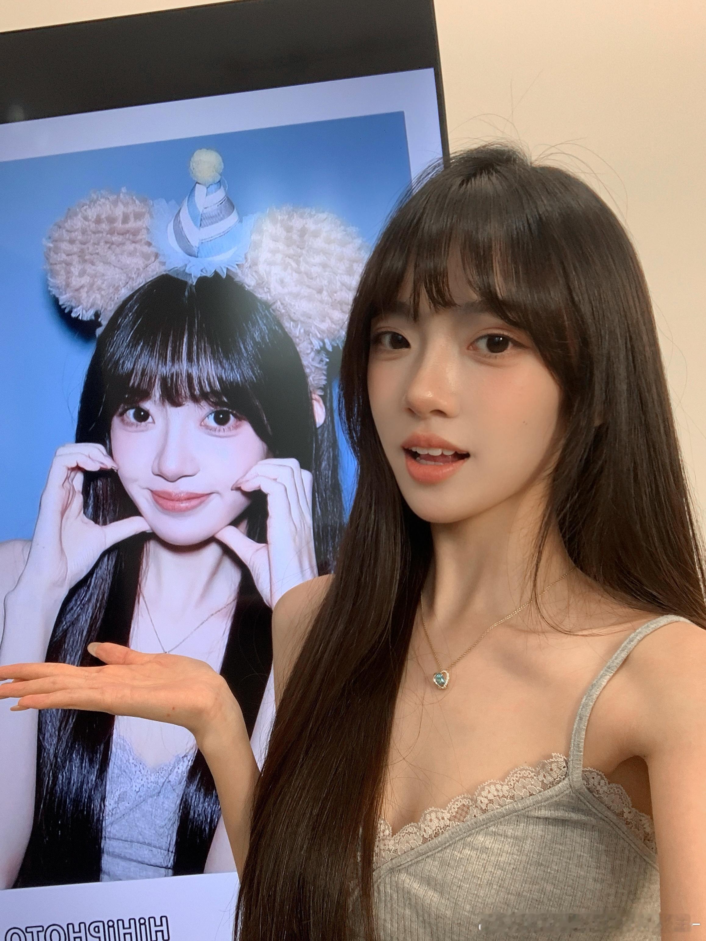 给自己拍一个爱豆小卡[努力][努力] ​​​