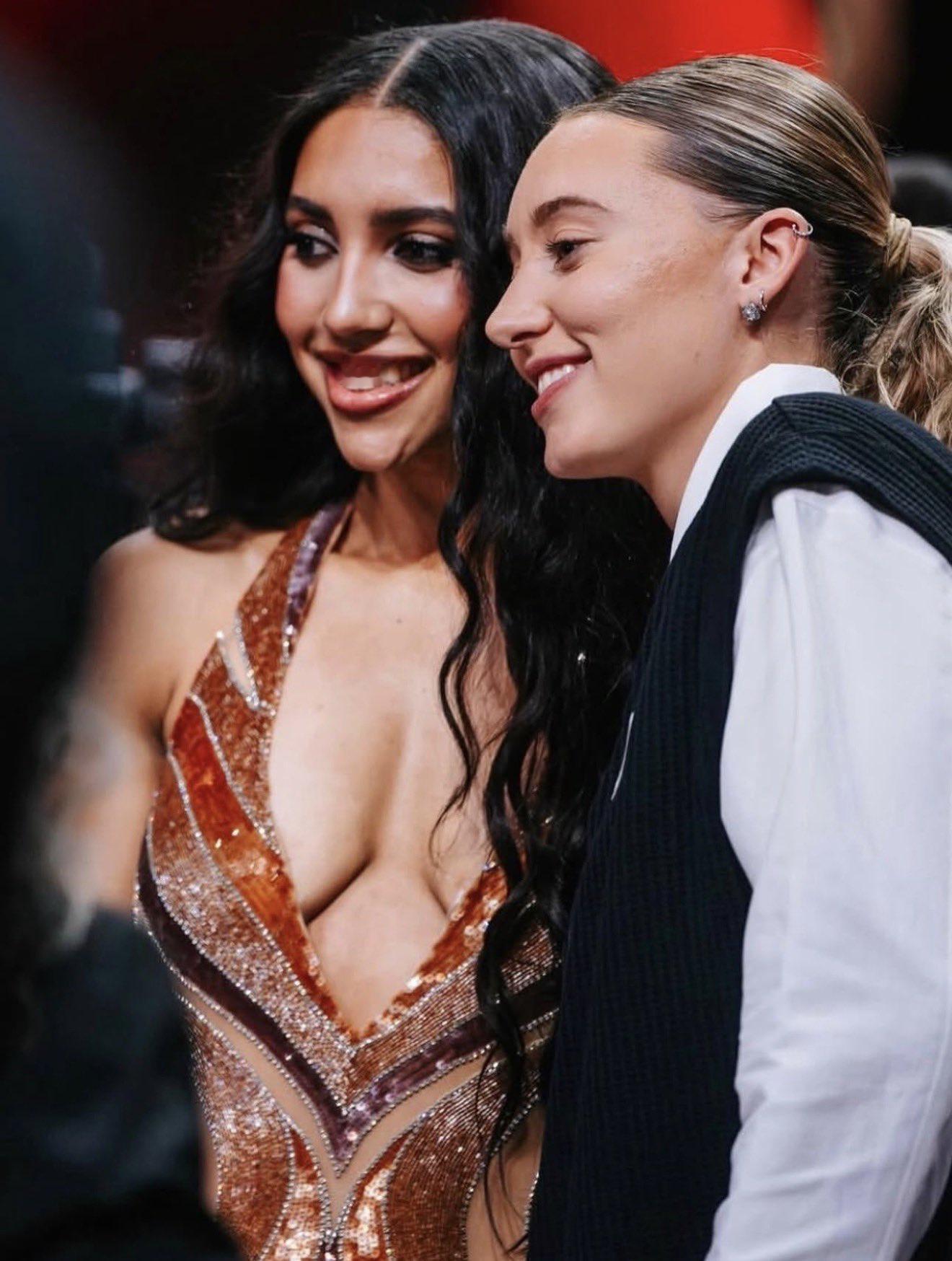 WNBA 达拉斯飞翼用状元签选中阿奇-福德，让阿奇-福德和佩奇-布克斯，这对情侣