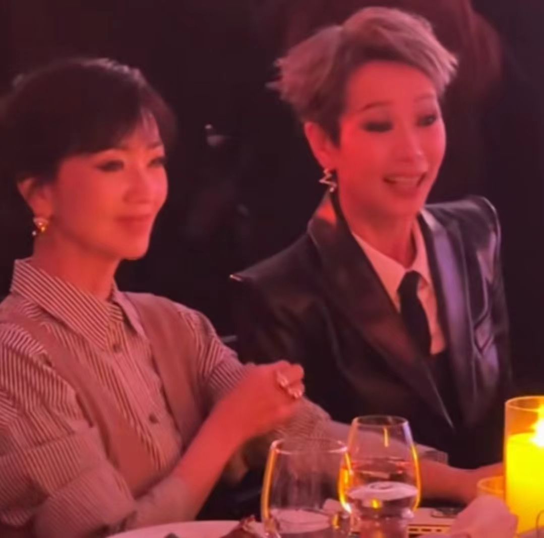 赵雅芝叶童嘉人内场合体  赵雅芝叶童嘉人合体 赵雅芝叶童嘉人内场合体！赵雅芝叶童