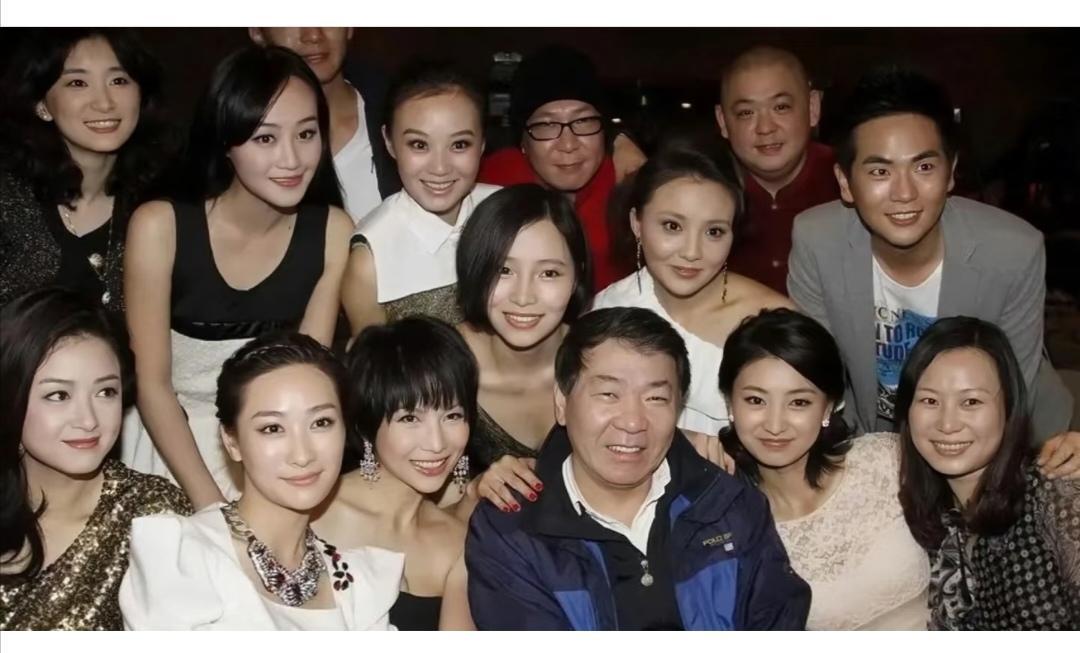 那时候的蒋欣，脸还不这么小。