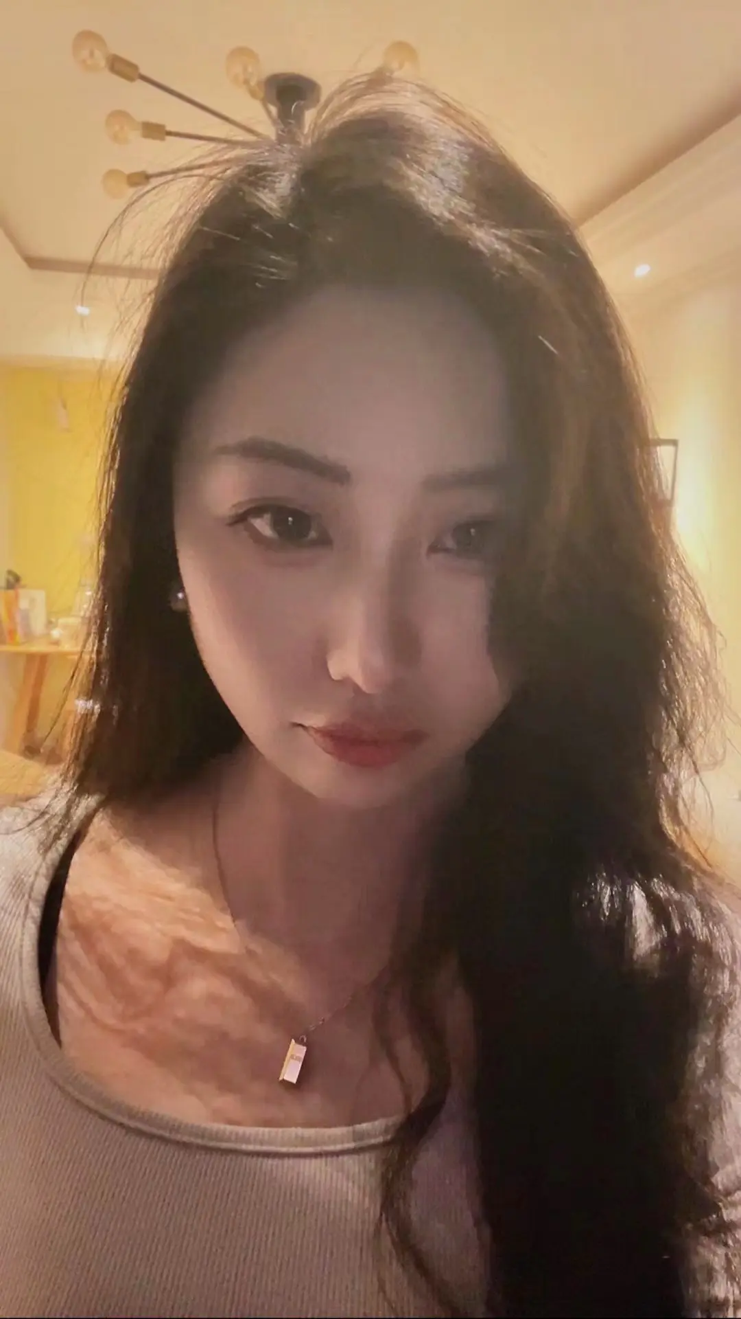 心事可以分享，心情无法共鸣。