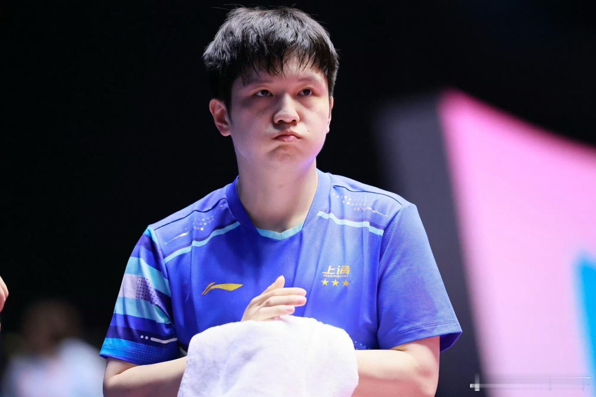 是乒乓乒乓东还是兵兵兵兵东呢？ 