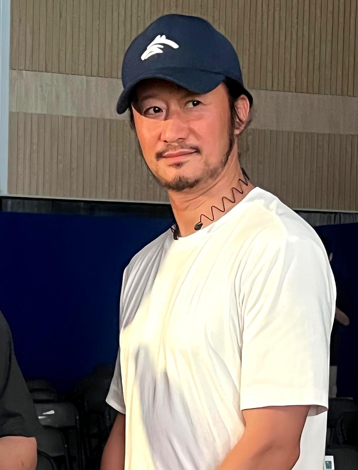 你敢信？半年前还被全网玩梗骂爹味的吴京，现在网友集体刷朕与吴京无嫌隙！
 
去年