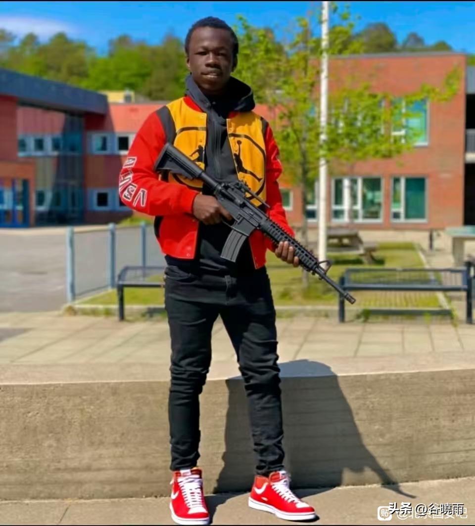 北京国安的孔特到底行不行?
孔特在北京国安踢了两场比赛了，一共135分钟，大家对