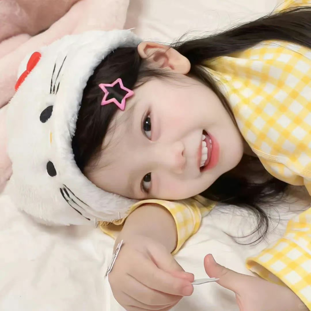 “朋ᩚ友ᩚ圈ᩚ🥁⁾⁾新年带娃乔迁之喜高级文案，仪式感满满”（附九宫格）”01?