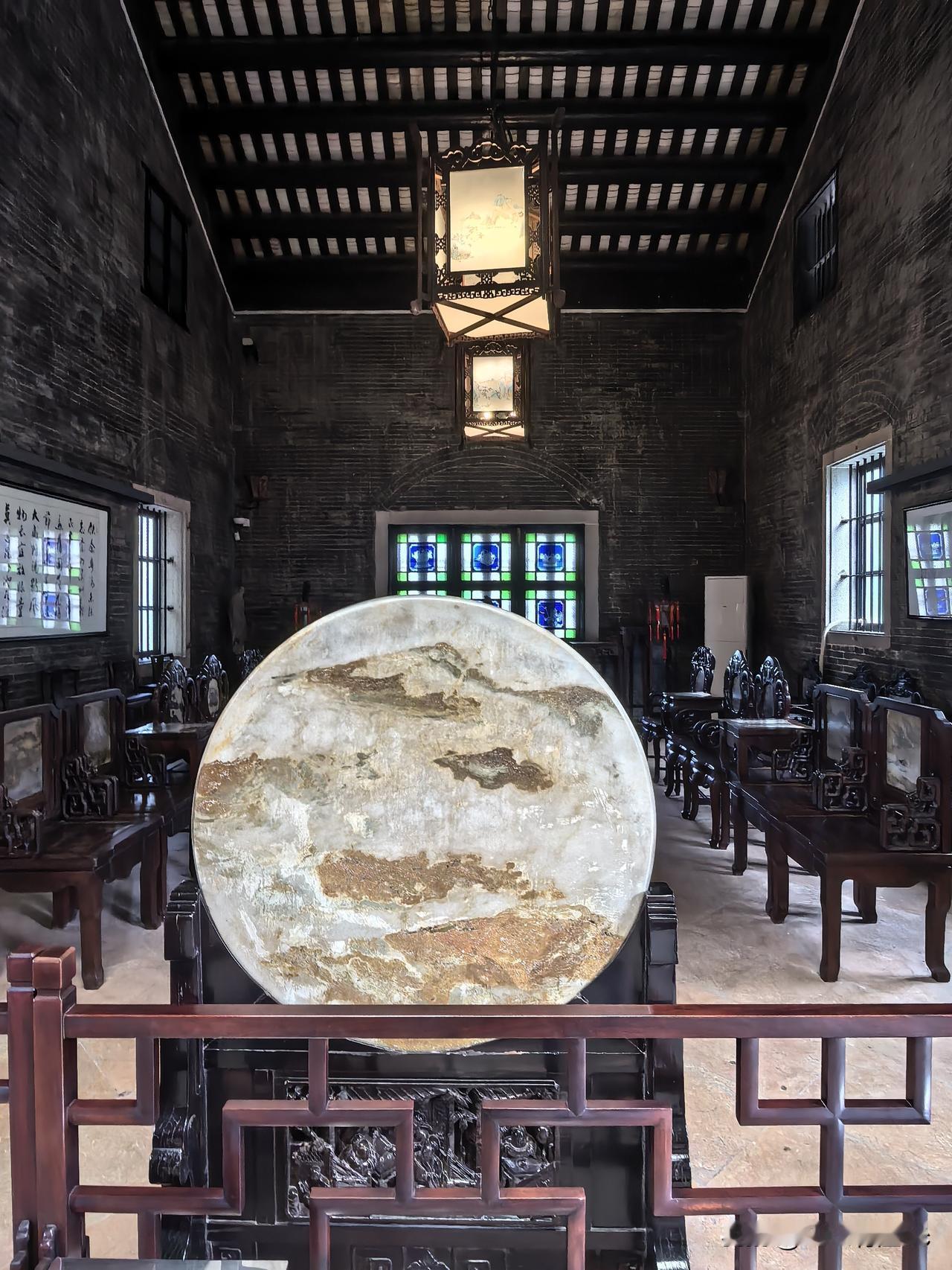 旅行中的美味，也是文化的展示

南昌的瓦罐汤，井冈山的红米饭，赣州的炒河鱼，梅州