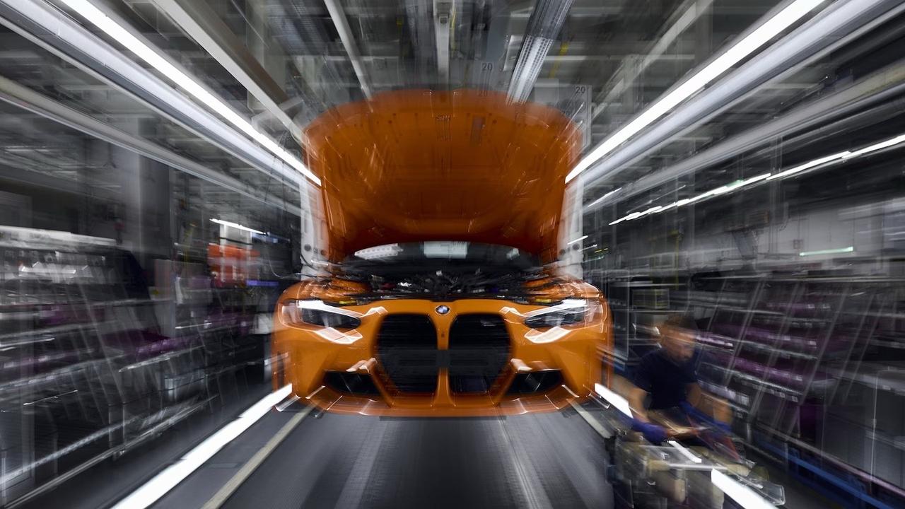BMW 第一百万辆 M Power 车型于 2 号在慕尼黑工厂下线，并由工厂负责