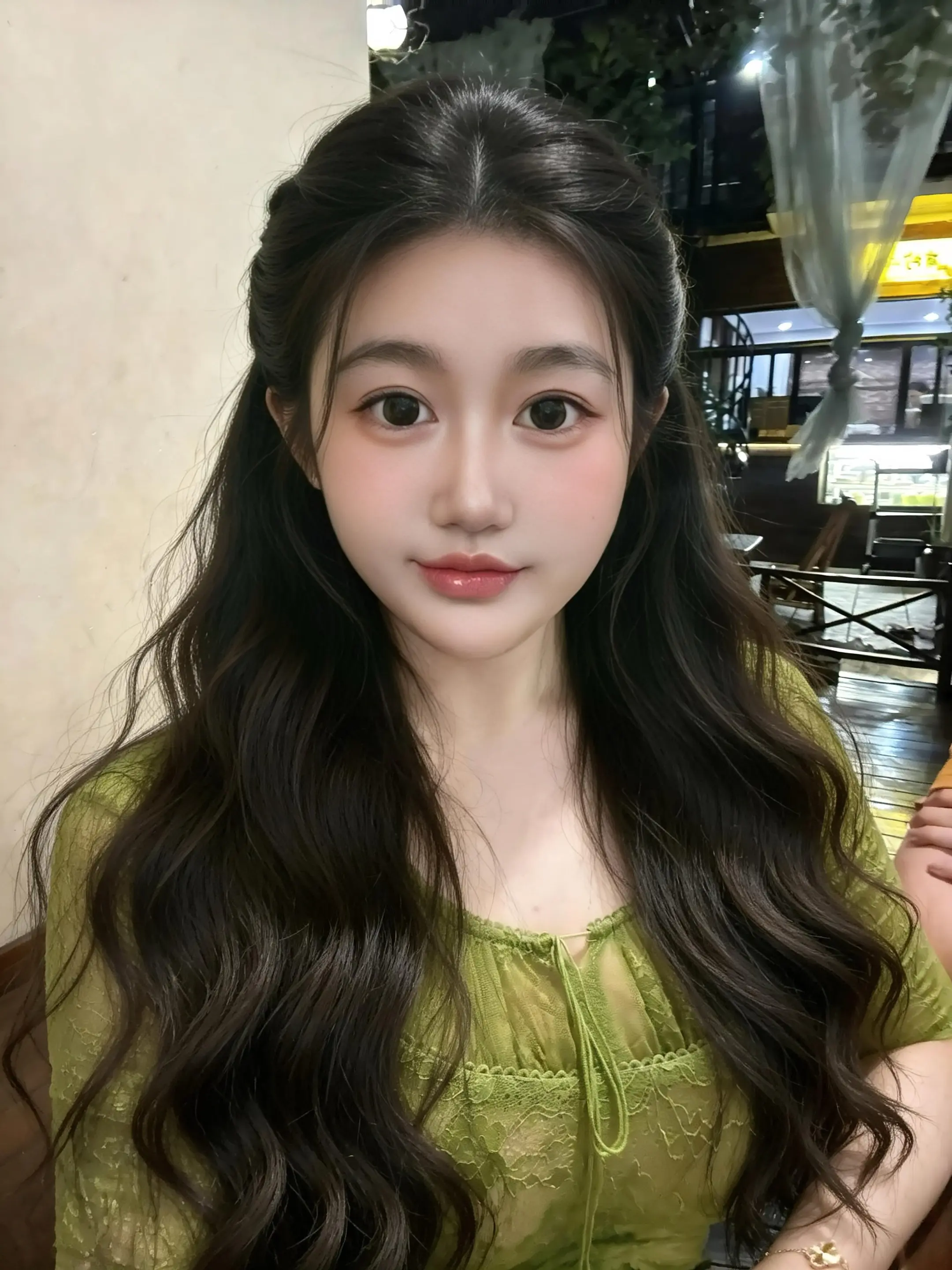 恋人怀中樱花草 听见胸膛心在跳