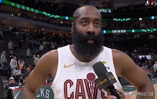 实际上就是在哈登没来骑士之前，骑士的进攻是不成体系的，都是谁拿球谁干纪律性比较差