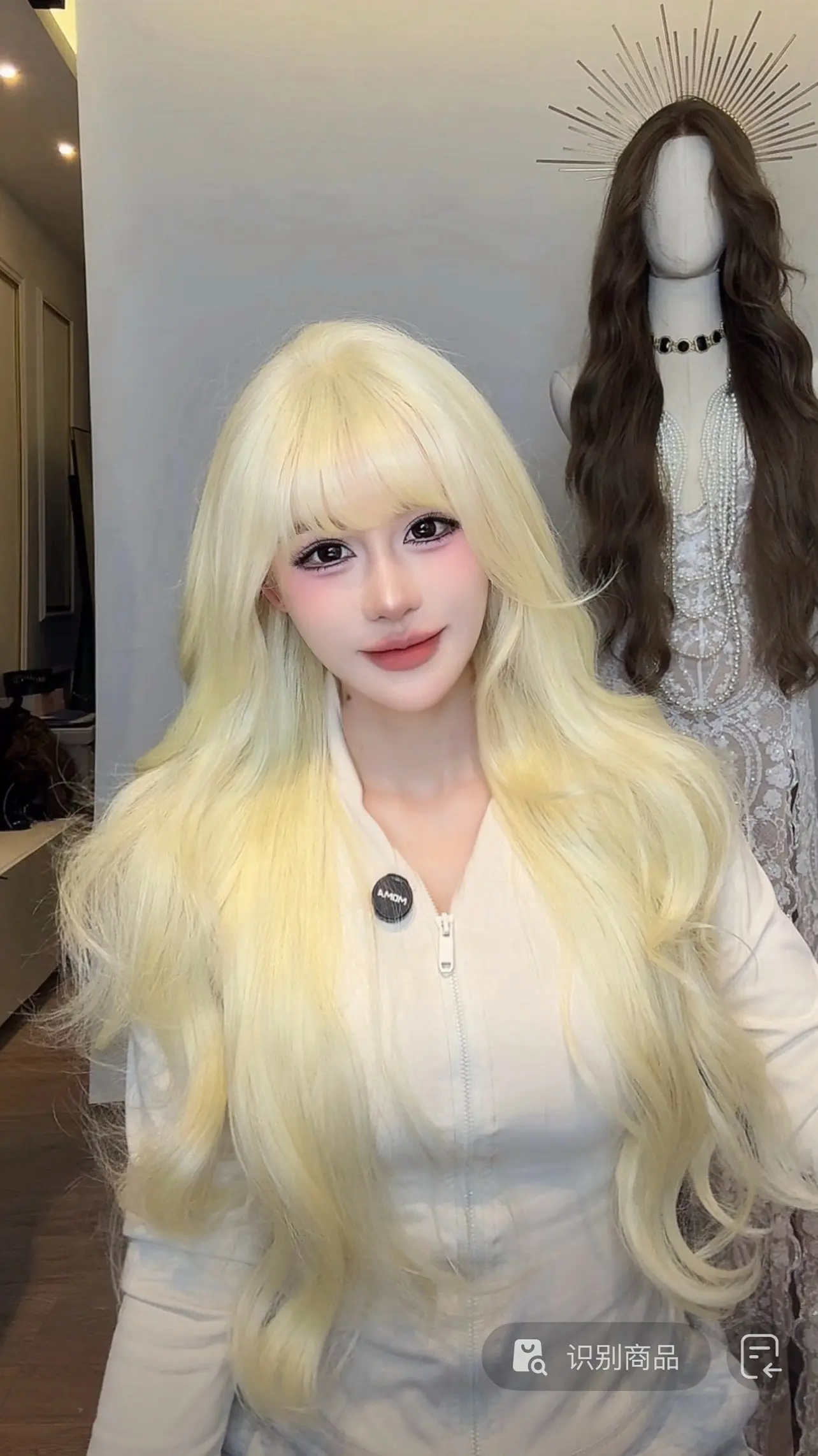 齐刘海白金白羊。