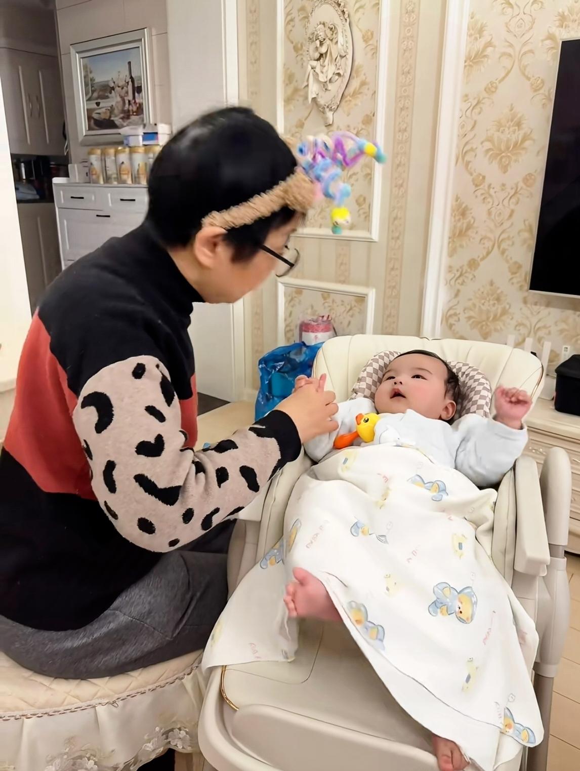 37秒收款的速度，凉透的是三年掏心掏肺的亲情！这哪是母女情深，分明是把父母当成了