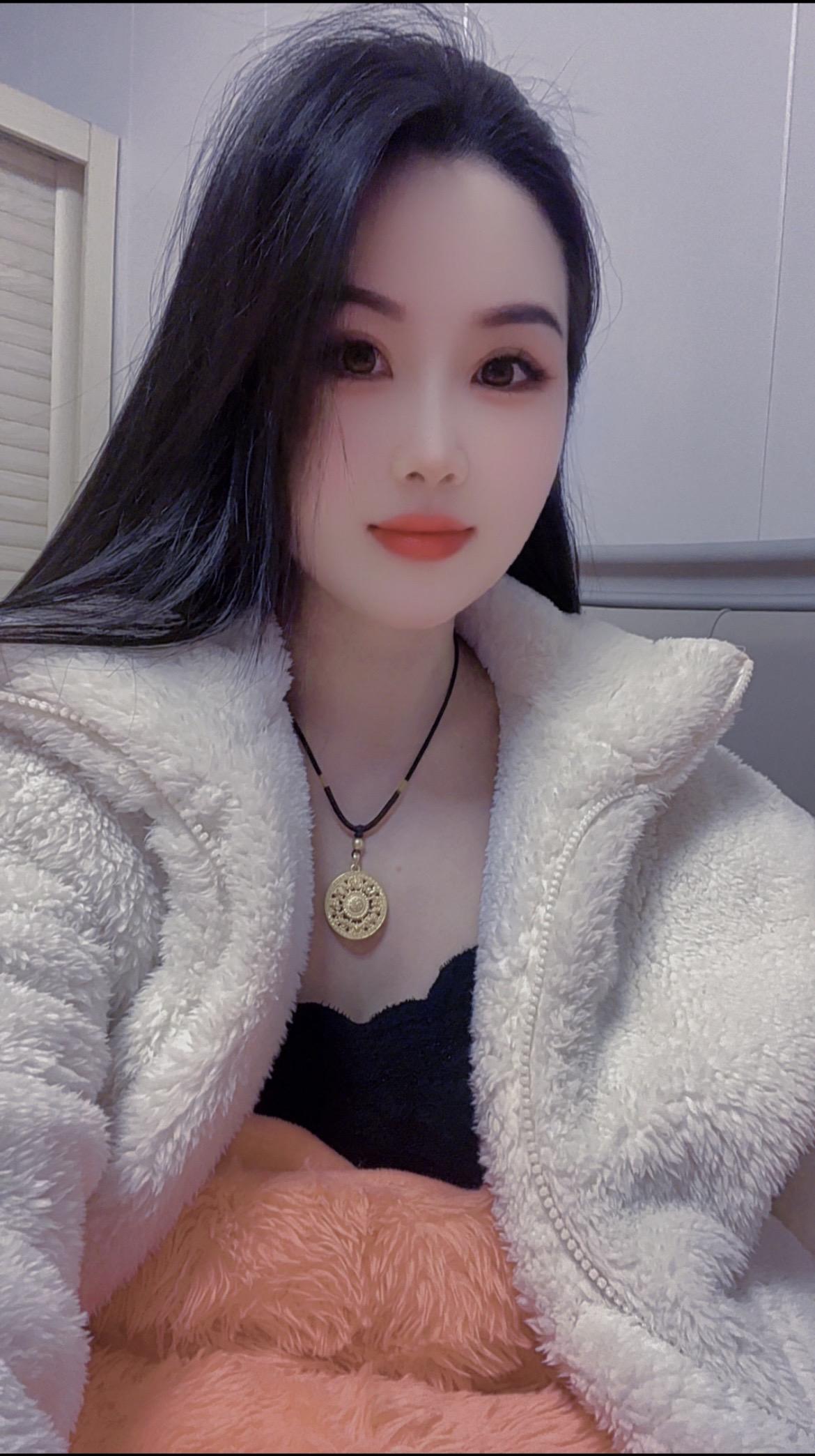 愿你2025一定狠狠的幸福！减少一些烦恼！兜里多些财富！累了有人照顾！...