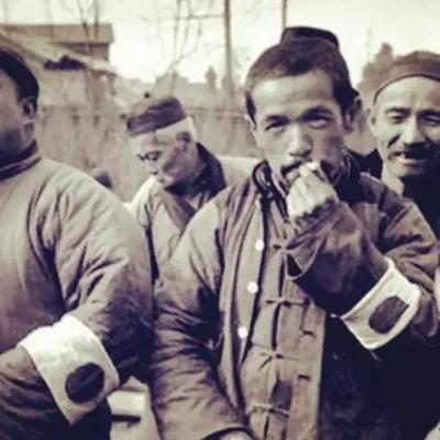 1937年，大汉奸吴长友为了讨好日军，竟然将自己的二姨太献了出去。不料，日军却指