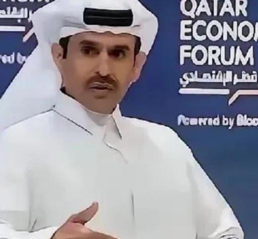 卡塔尔正式宣布暂停跟中国的合同，而且短时间内不会恢复，也就是说现在卡塔尔不给中国