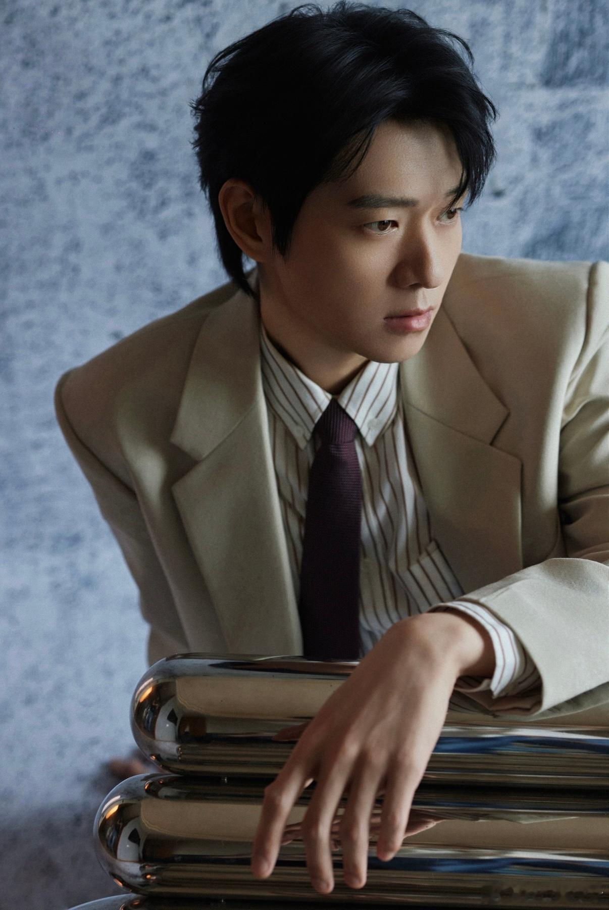 魏大勋模仿向佐有那味了你好星期六 粤语指挥环节笑点密集！魏大勋前期一脸呆萌还发出