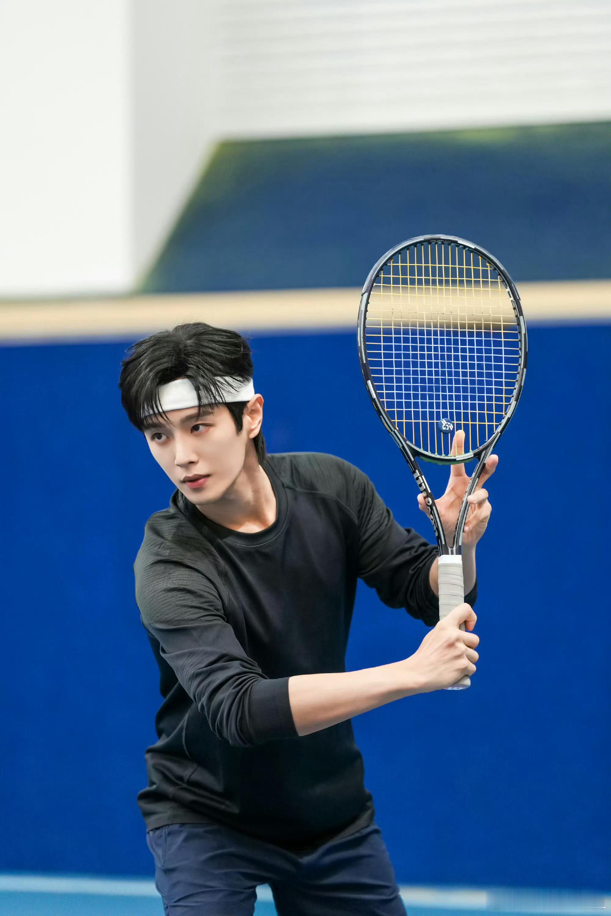 李汶翰前女友喊话李云迪 这瓜也太硬蹭了吧[捂脸] 俩人明明八竿子打不着，硬是把李