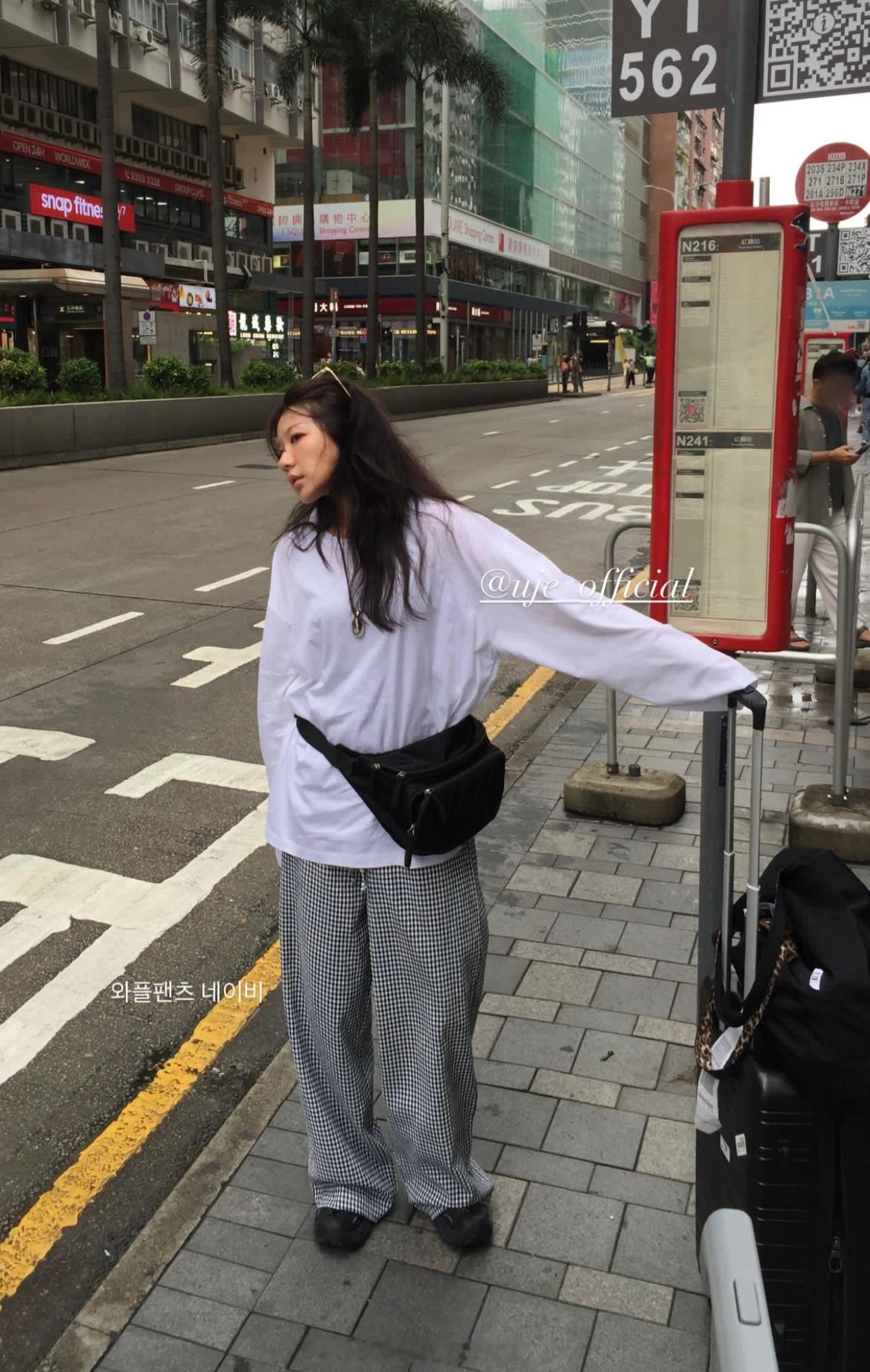 穿搭分享 连续更新第2528天韩国时尚女生日常搭配周日再休闲一天韩系穿搭超能新星